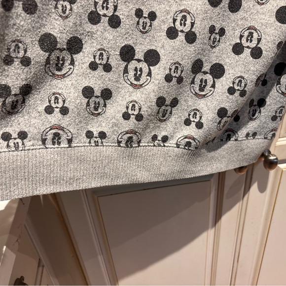 Gray Disney Mickey Mouse Pajama Top Size S (runs big) - Picture 6 of 8